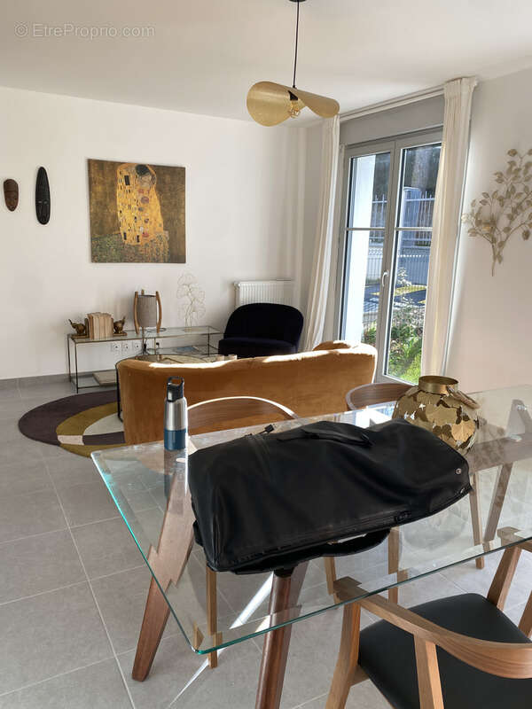 Maison à CHENNEVIERES-SUR-MARNE