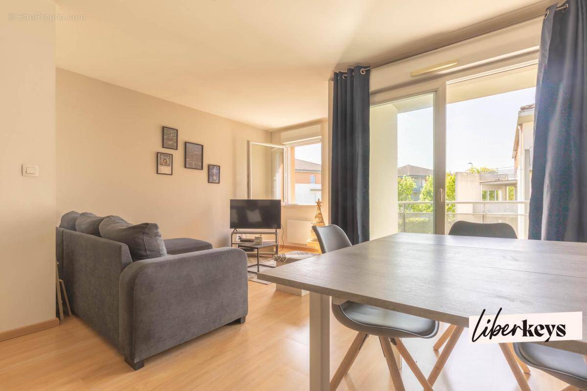 Appartement à SAINT-SEBASTIEN-SUR-LOIRE