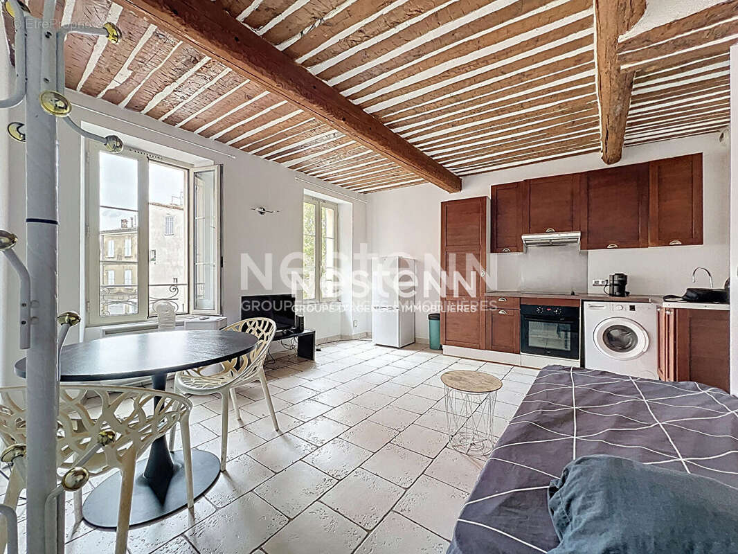 Appartement à VALLAURIS