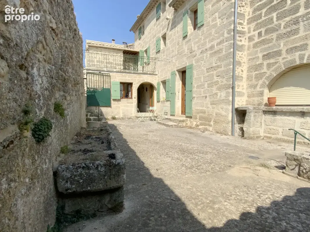 Maison en pierre à 4 km d' Uzès, jardin et grand garage. - photo 12