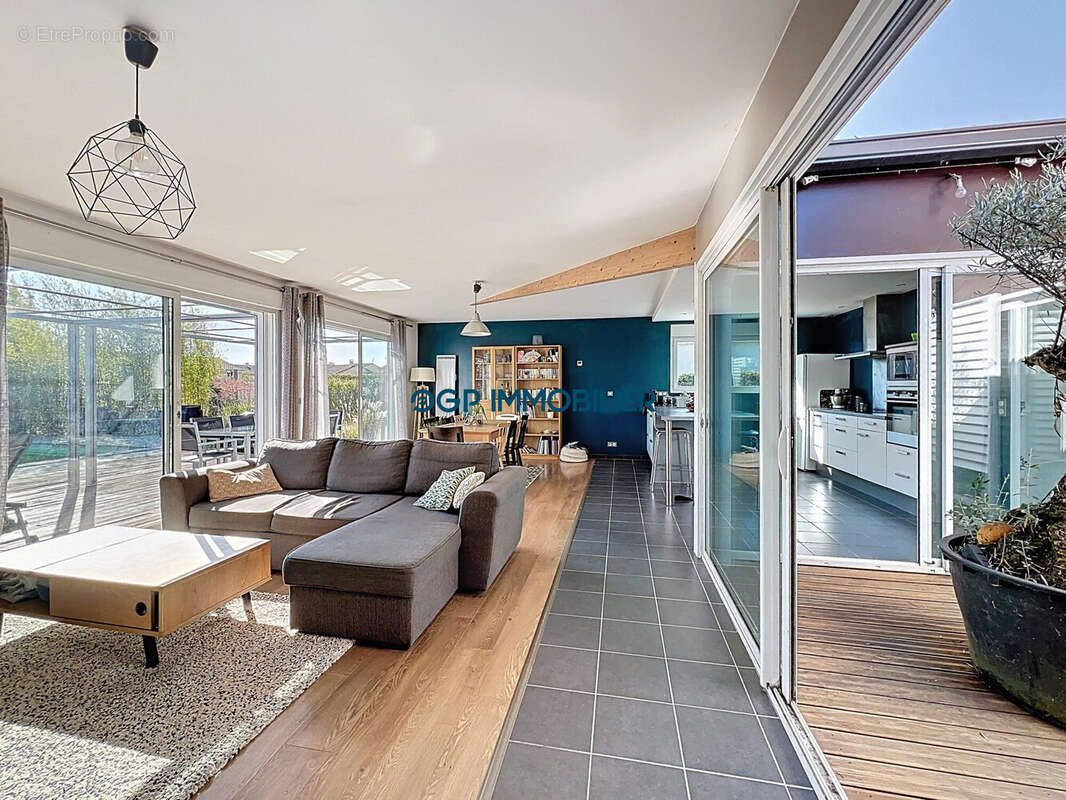 Maison à SAINT-SULPICE