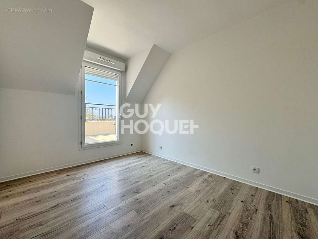 Appartement à LE PLESSIS-PATE