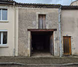 Parking à SAUVETERRE-DE-GUYENNE