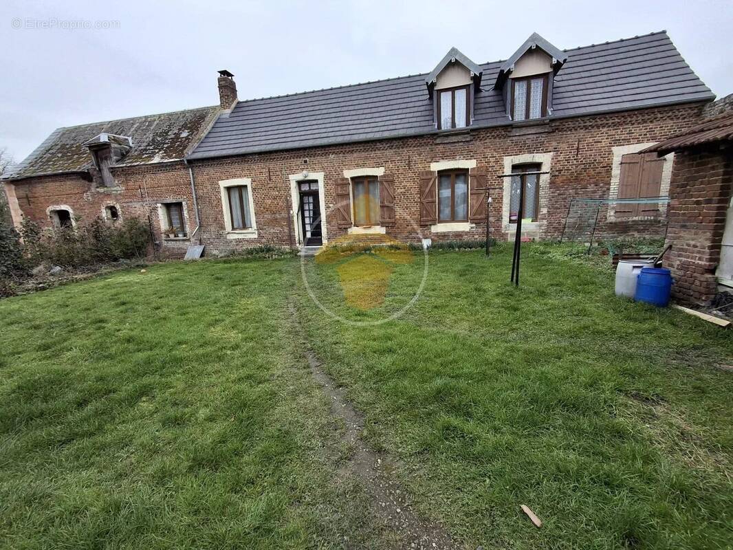 Maison à BRISSY-HAMEGICOURT