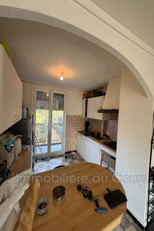 Appartement à PORT-DE-BOUC