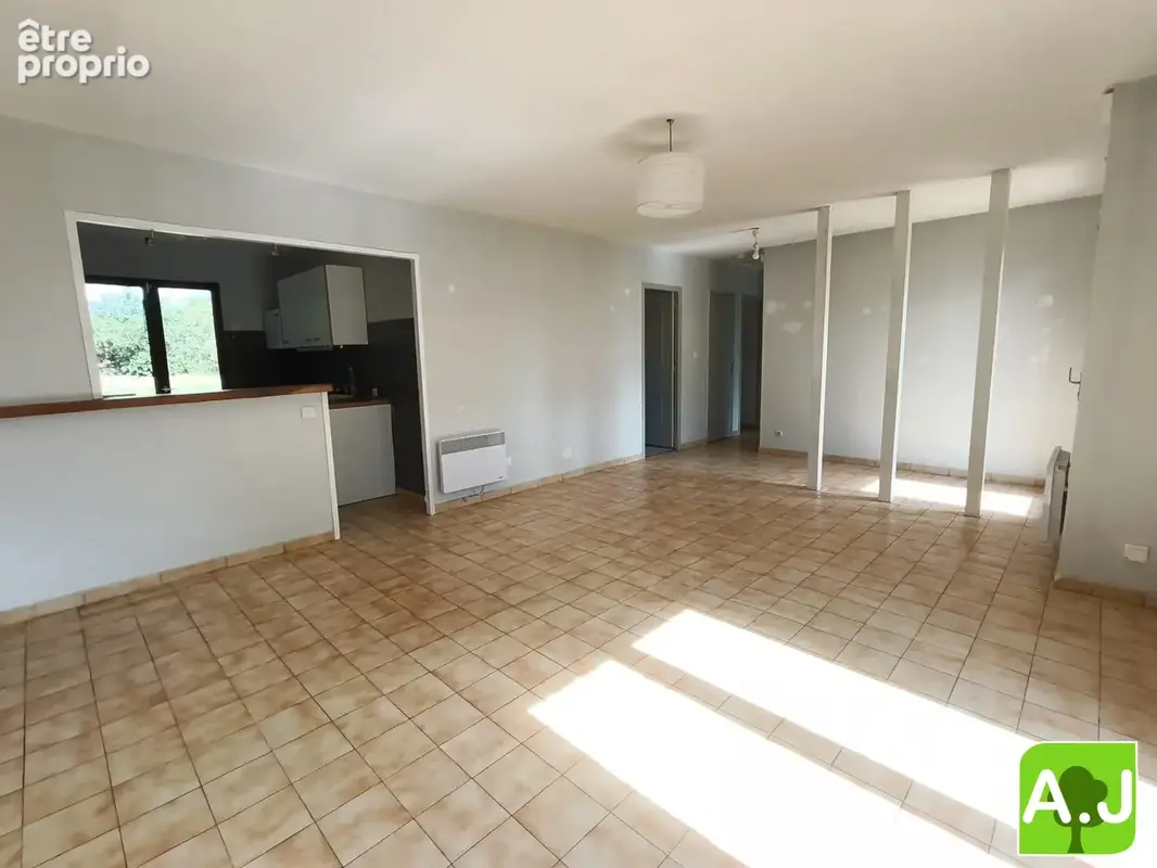 Maison 4 pièces 82 m² à vendre à Ezy-Sur-Eure (27530) - photo 3