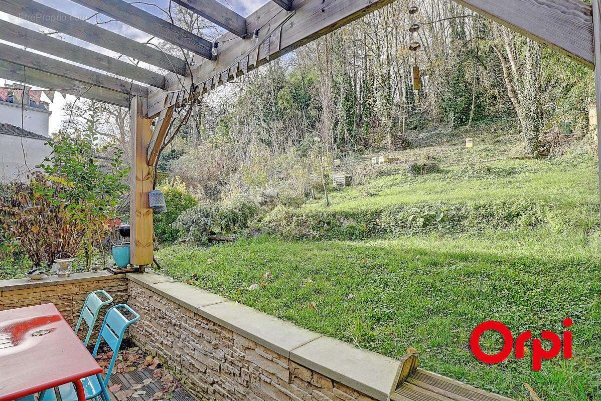 Maison à COLLONGES-AU-MONT-D&#039;OR