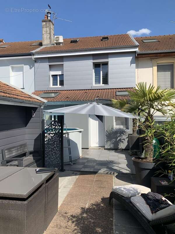 Maison à CHALIGNY