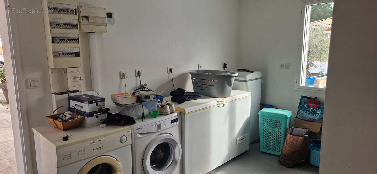 belle maison P.P avec garage double, Piscine, terrasses et jardin clos - photo 18