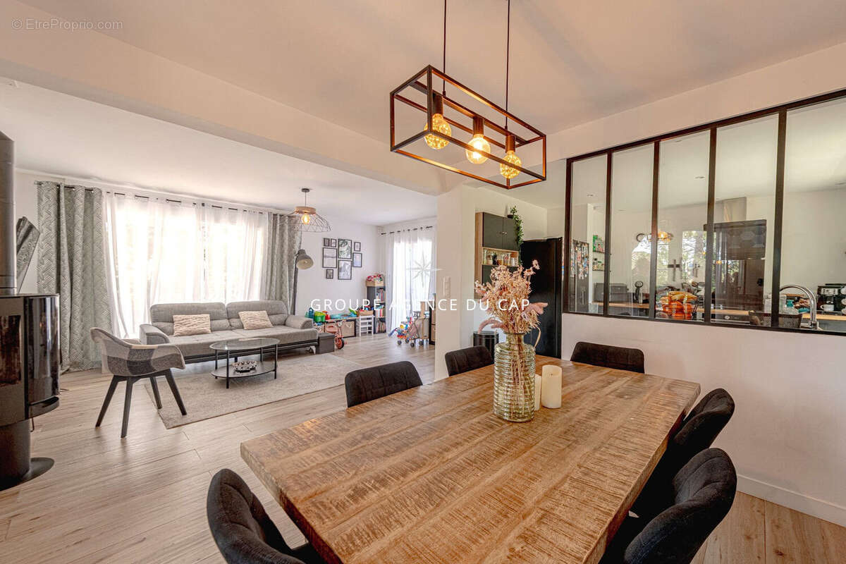 Maison à SAINT-RAPHAEL