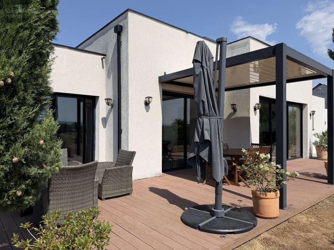 Maison t5 le monastere - photo 2