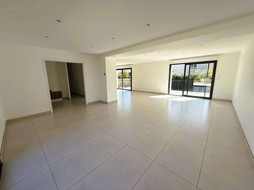 Maison à MAINVILLIERS