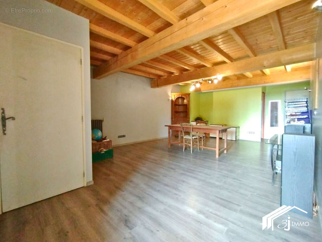 Maison à LE CASTERA