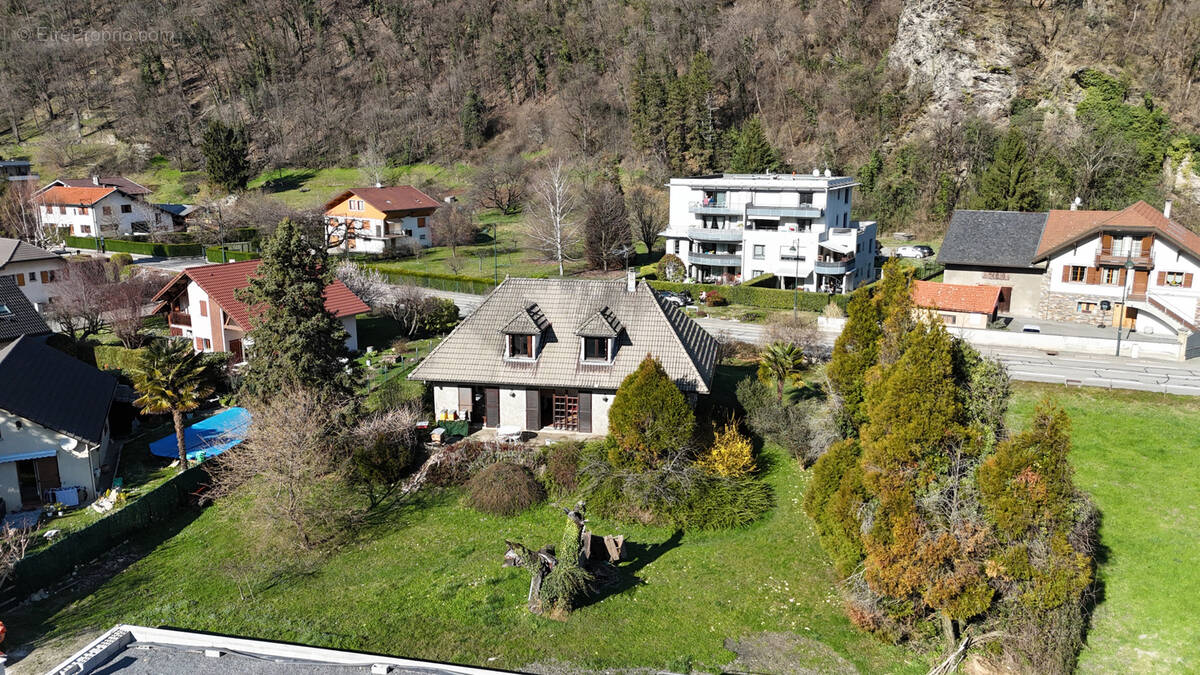 Maison à ALBERTVILLE
