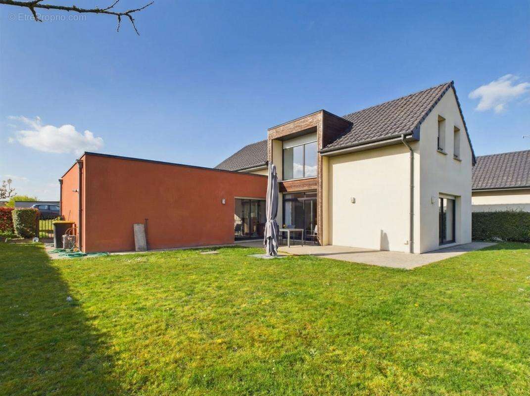 Maison à SAINT-AMAND-LES-EAUX