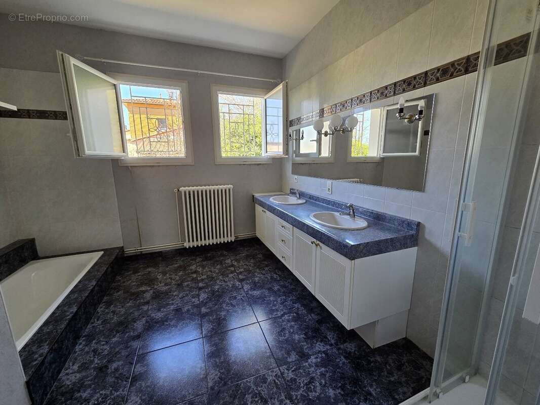 Maison à SAINT-BRICE