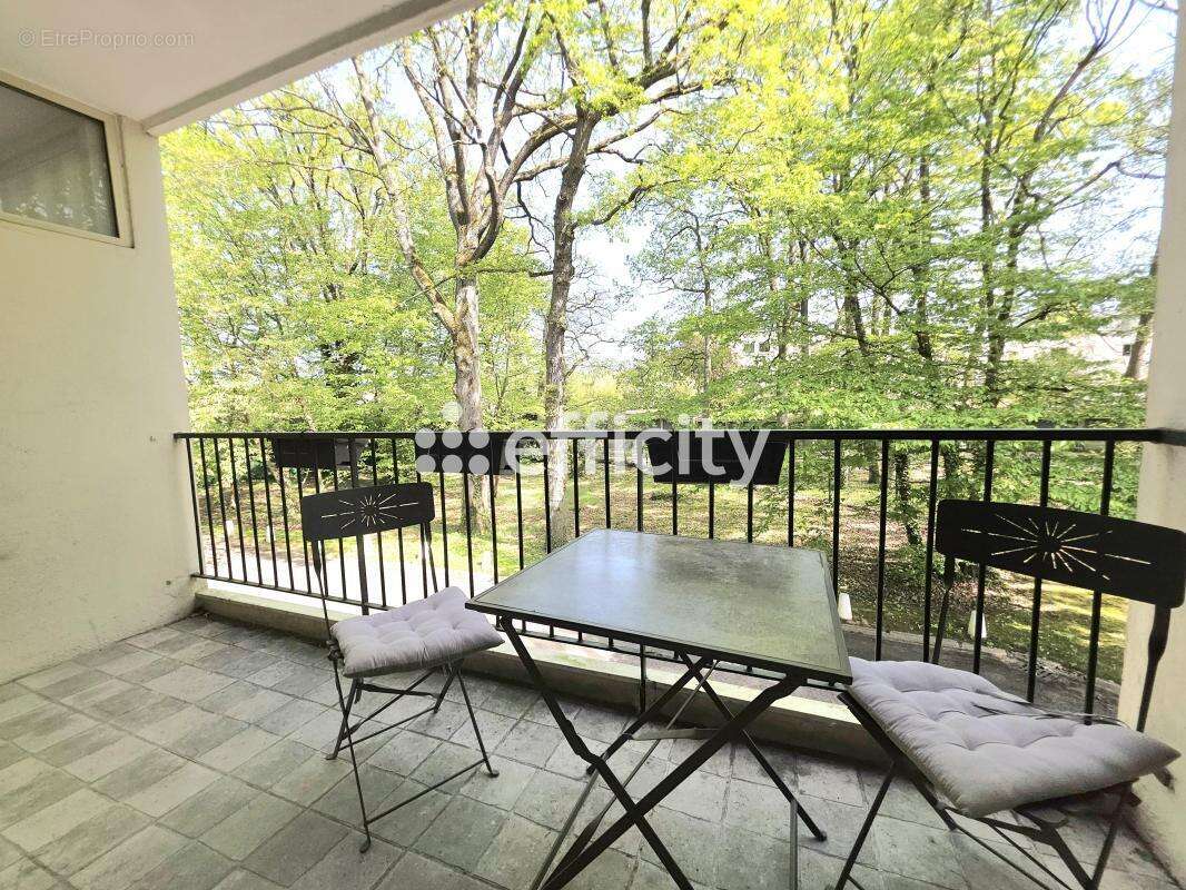 Appartement à LE PLESSIS-TREVISE