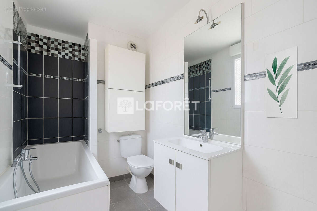 Appartement à NANTERRE