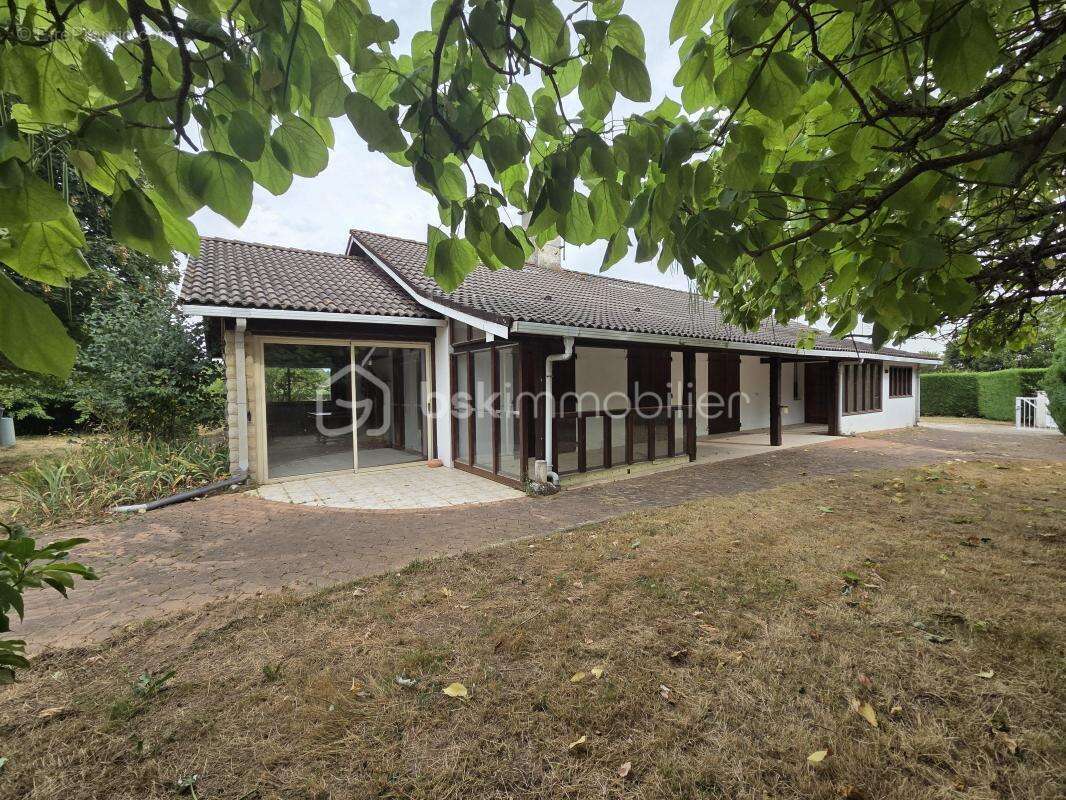 Maison à LIMALONGES