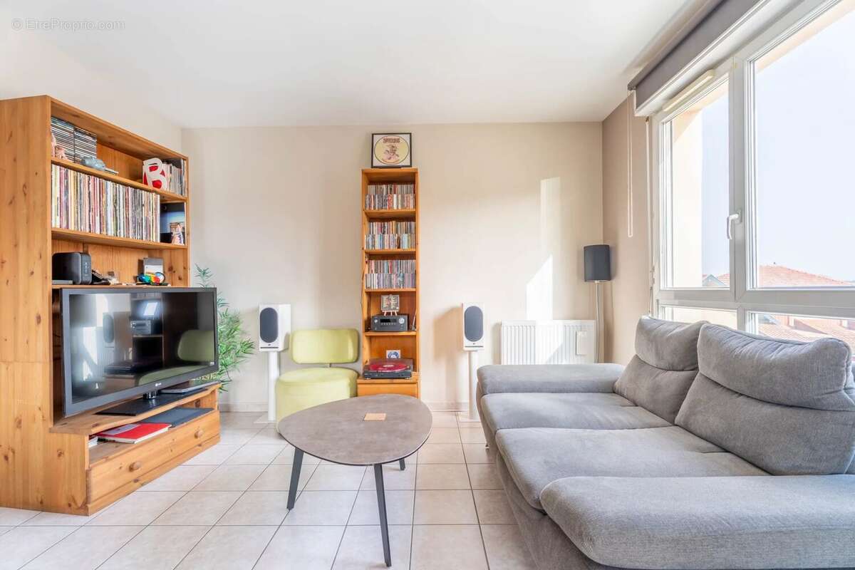 Appartement à MARENNES