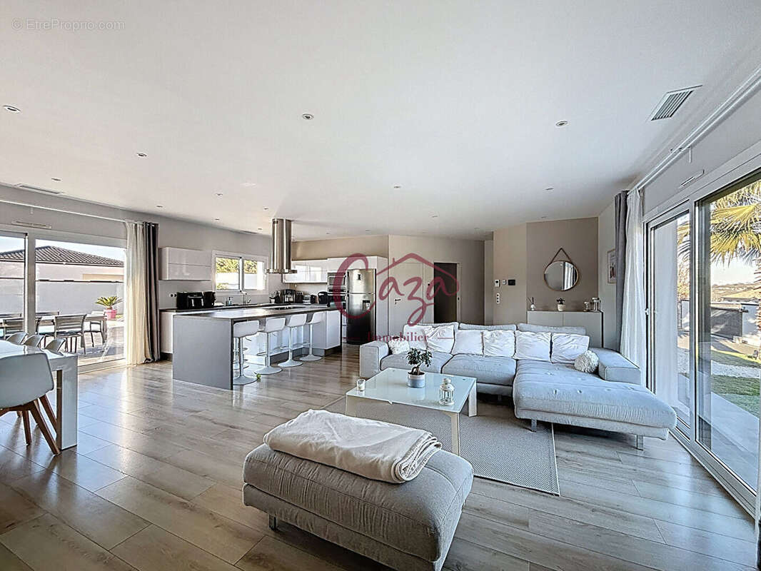 Maison à CAMBLANES-ET-MEYNAC