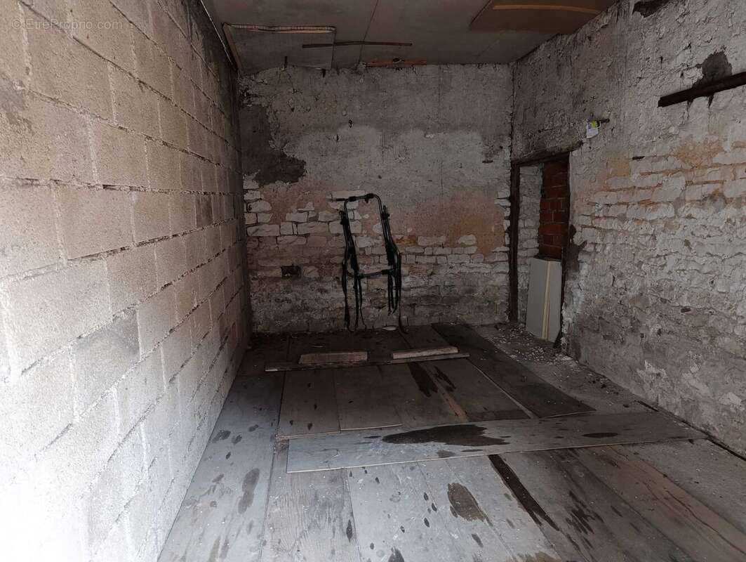 Appartement 34 m² à Ravieres  - photo 2