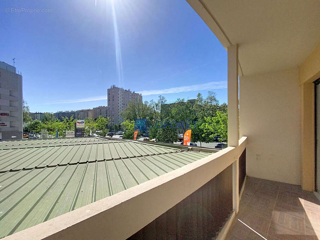 Appartement à MARSEILLE-5E