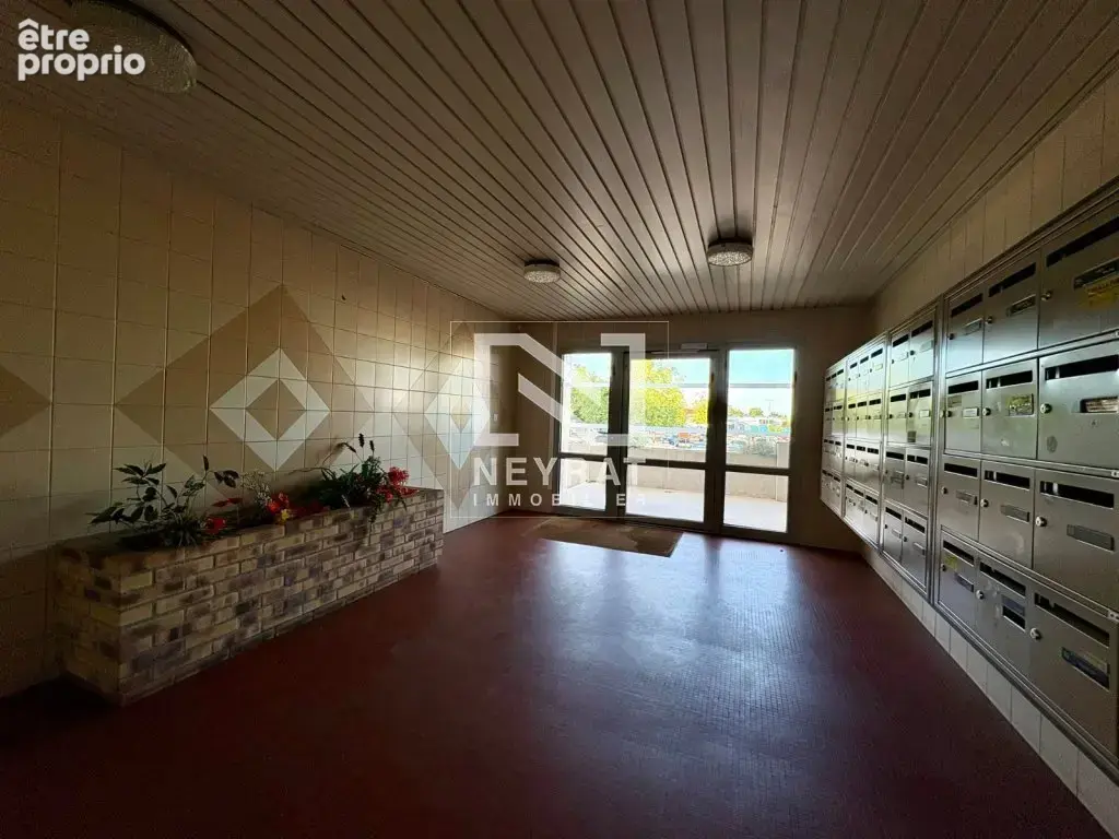 Appartement lumineux avec loggia et vue dégagée - photo 10