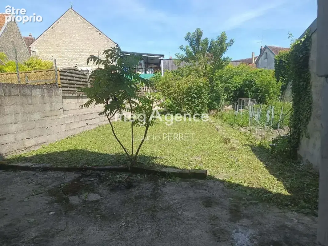 Maison de ville entièrement rénovée - photo 2