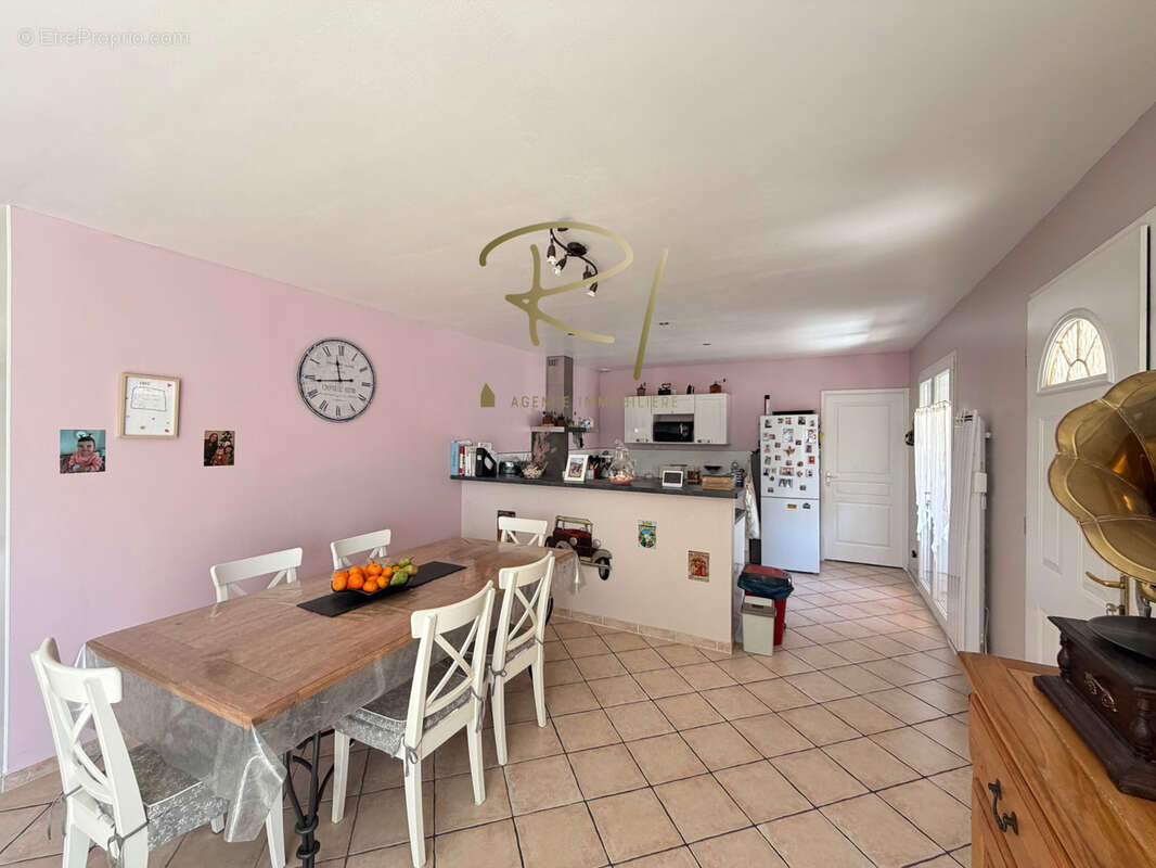 Maison à VALLON-PONT-D'ARC