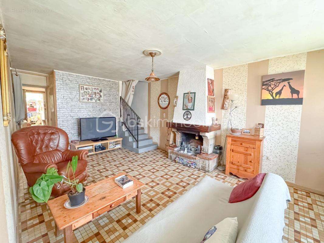 Maison à QUINCY-VOISINS