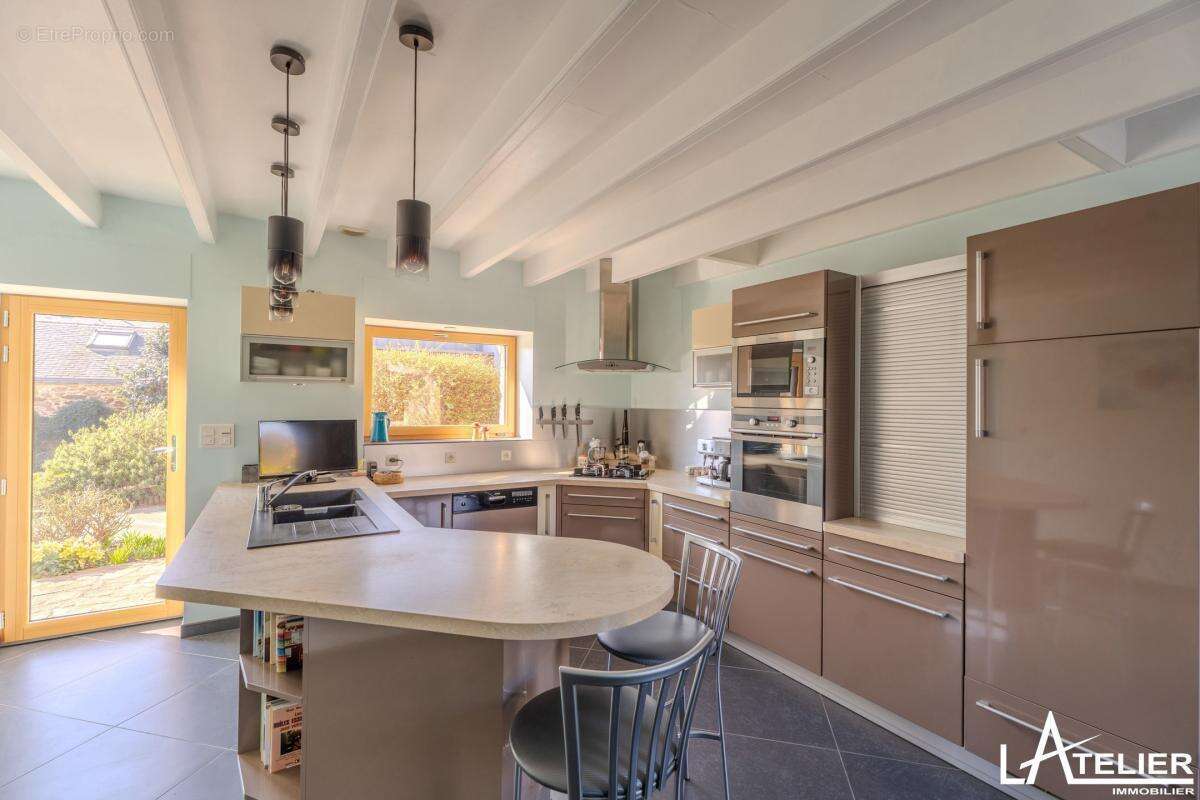 Maison à SAINT-ETIENNE-DE-MONTLUC