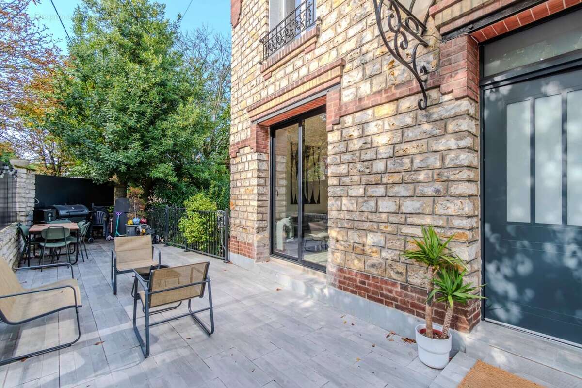 Maison à MONTMORENCY