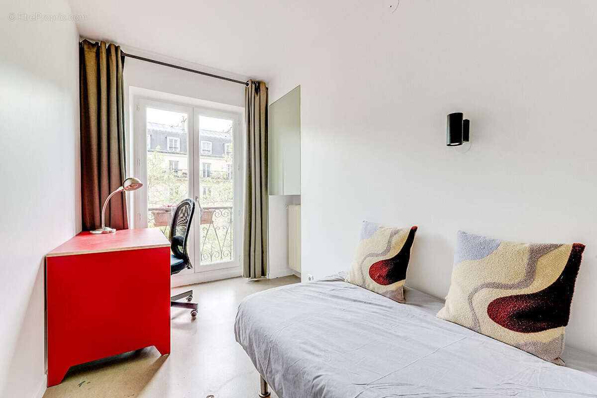 Appartement à PARIS-11E