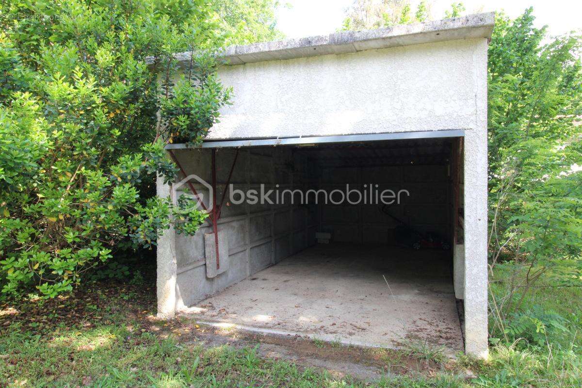 Maison à SAINT-PIERRE-DU-MONT