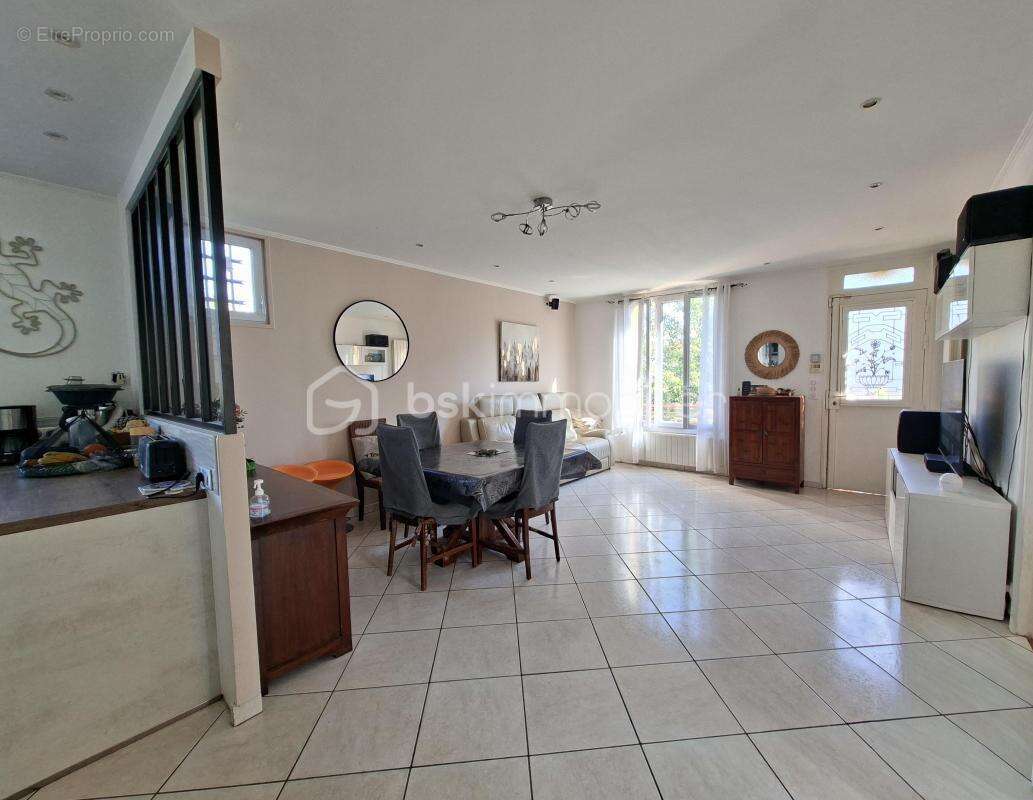 Maison à NOISY-LE-SEC