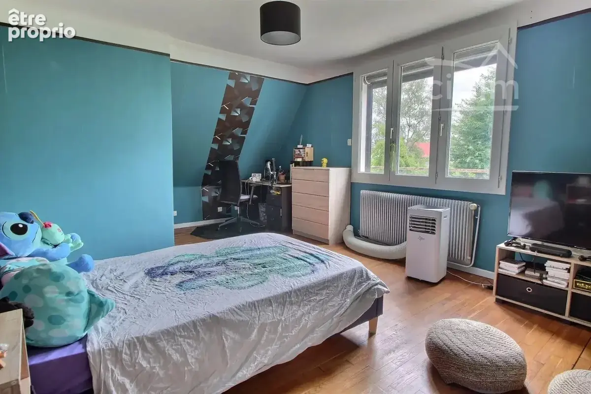 Maison située a saint Doulchard - photo 10