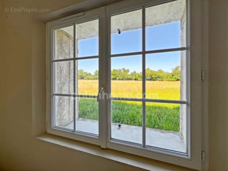 Maison à SAINT-SECONDIN