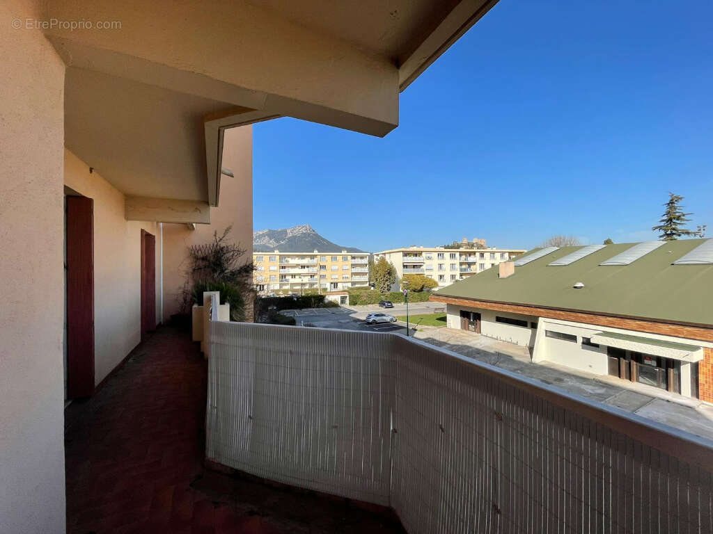 Appartement à LA GARDE