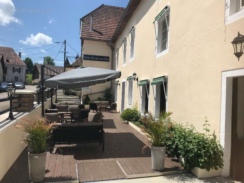 Appartement à PIERREFONTAINE-LES-VARANS