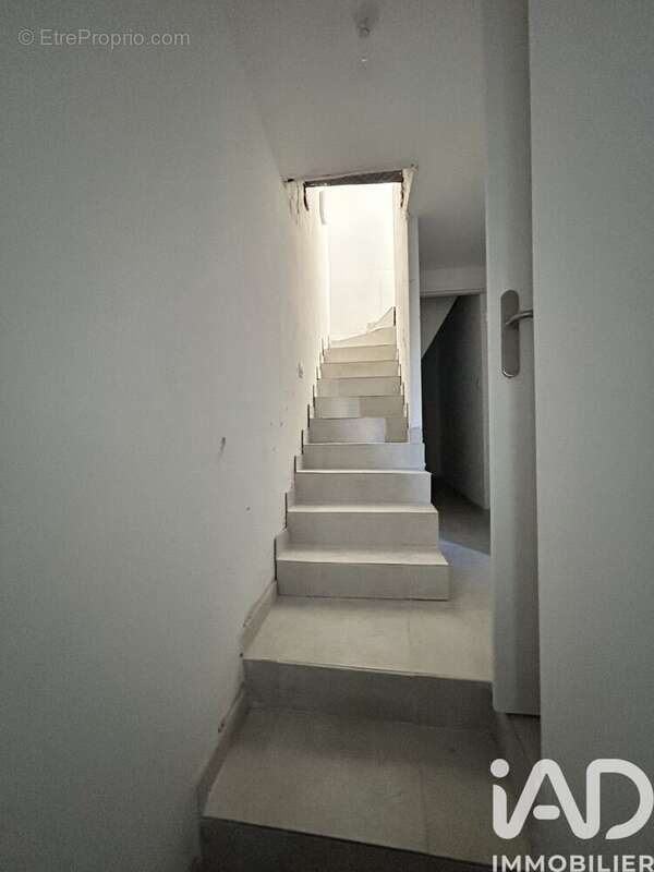 Photo 4 - Maison à VELAUX