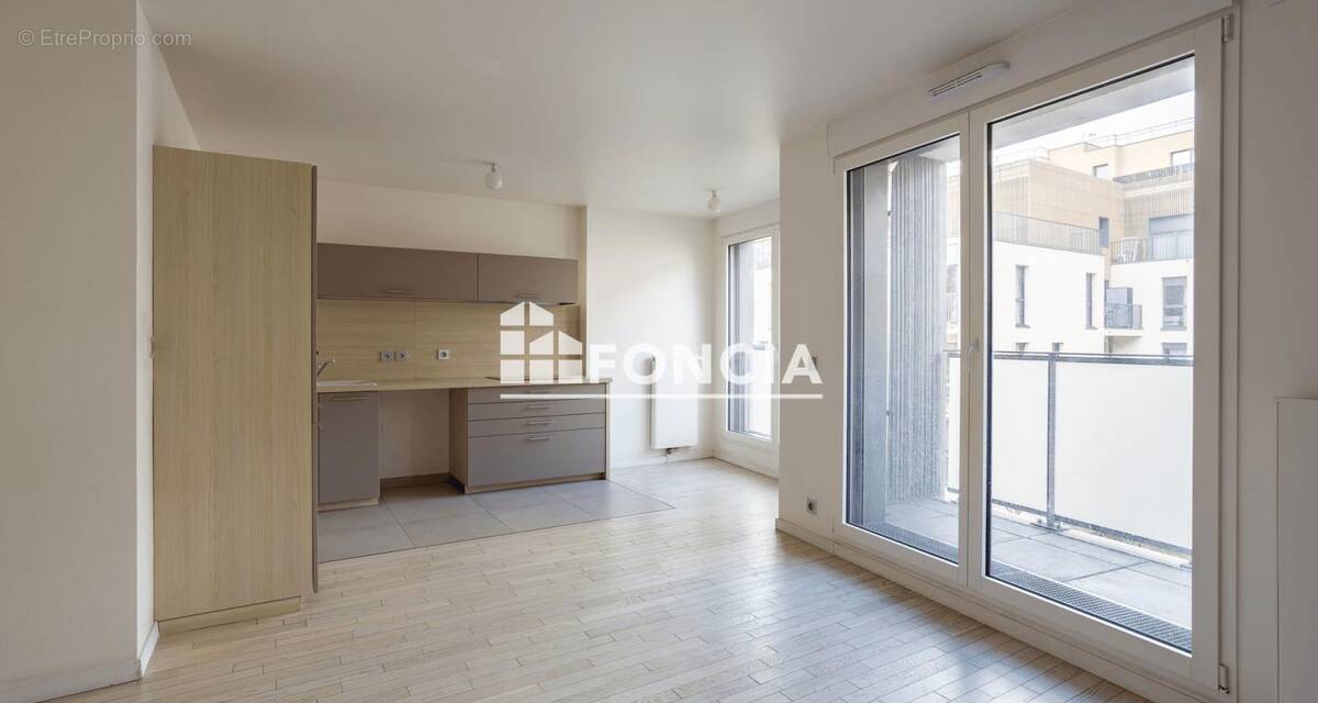 Appartement à ENGHIEN-LES-BAINS