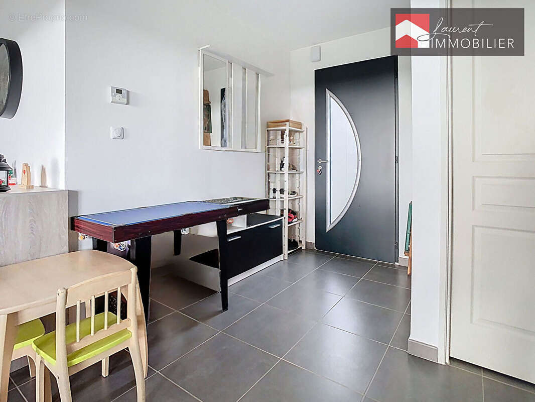 Maison à PONT-DE-VAUX