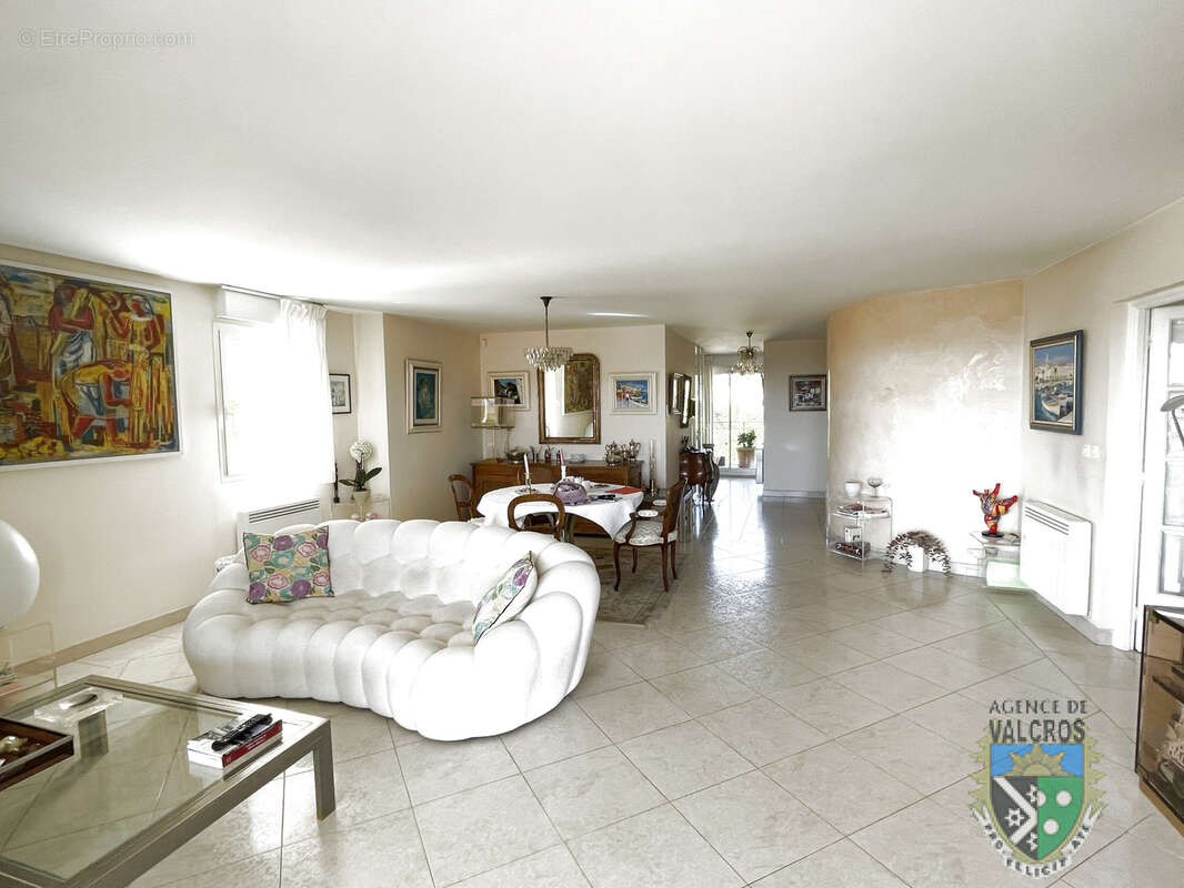 Appartement à CARQUEIRANNE