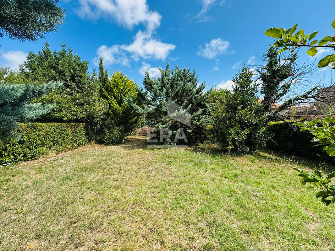 Maison à VAUX-SUR-MER