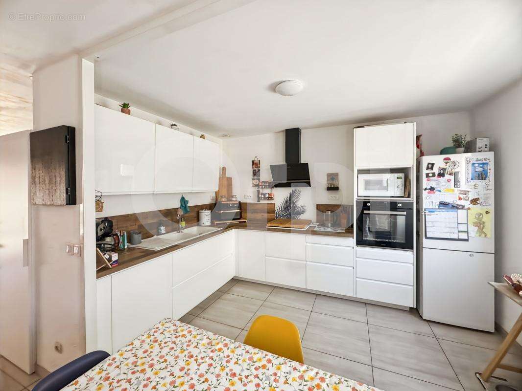 Maison à LA CRAU