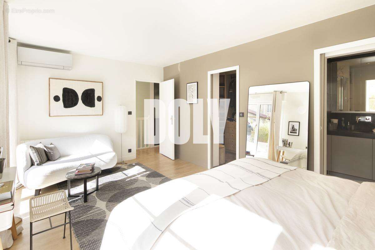 Appartement à LEVALLOIS-PERRET