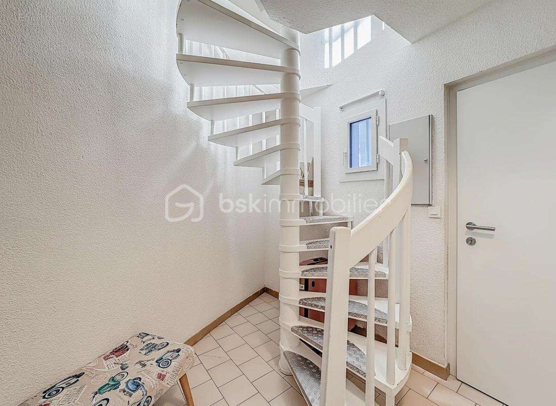 EXCLUSIVITÉ *** Magnifique T3 en dernier étage à PALAVAS *** - photo 15