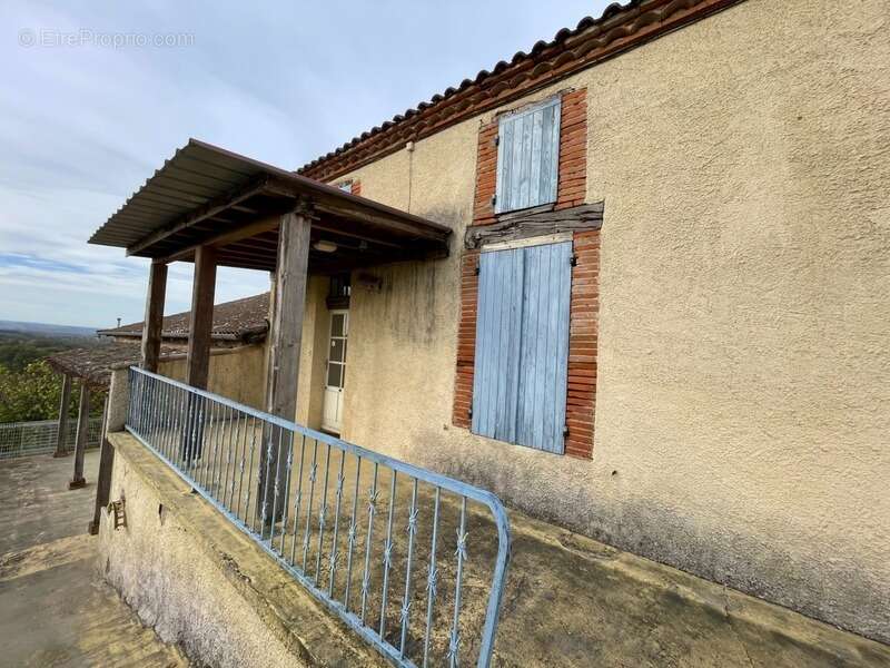 Hameau Authentique T15 à vendre, avec Maison et 6 logements indépendants et une vue panoramique-Saint-Vincent-Lespinasse (82) - photo 9