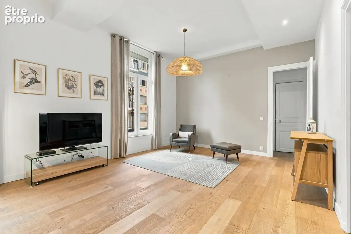 Deauville hypercentre   superbe appartement 3 pièces de 75,54 m2   2 suites - 1er 2tage avec ascenseur - charm - photo 5